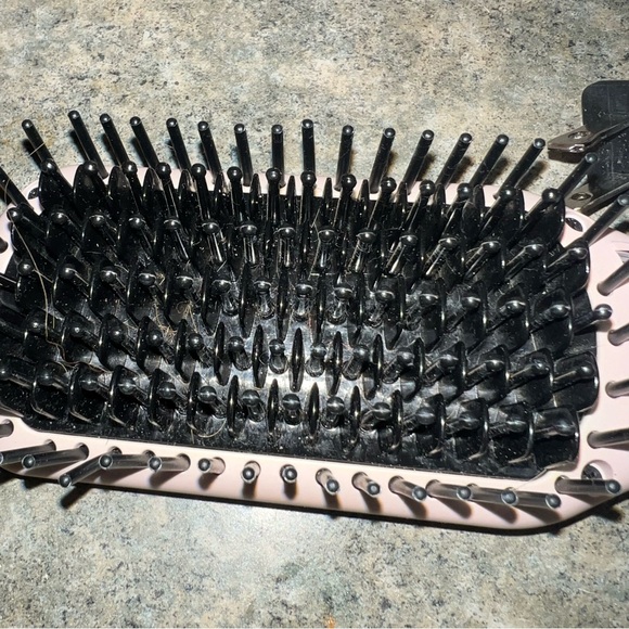 LANGE LOT OF TWO HAIR TOOLS BURSH IRON AND WAVE IRON GUC - Picture 5 of 7